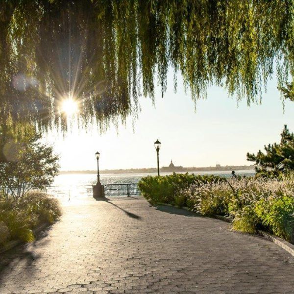 Battery Park, el parque que mira a la estatua