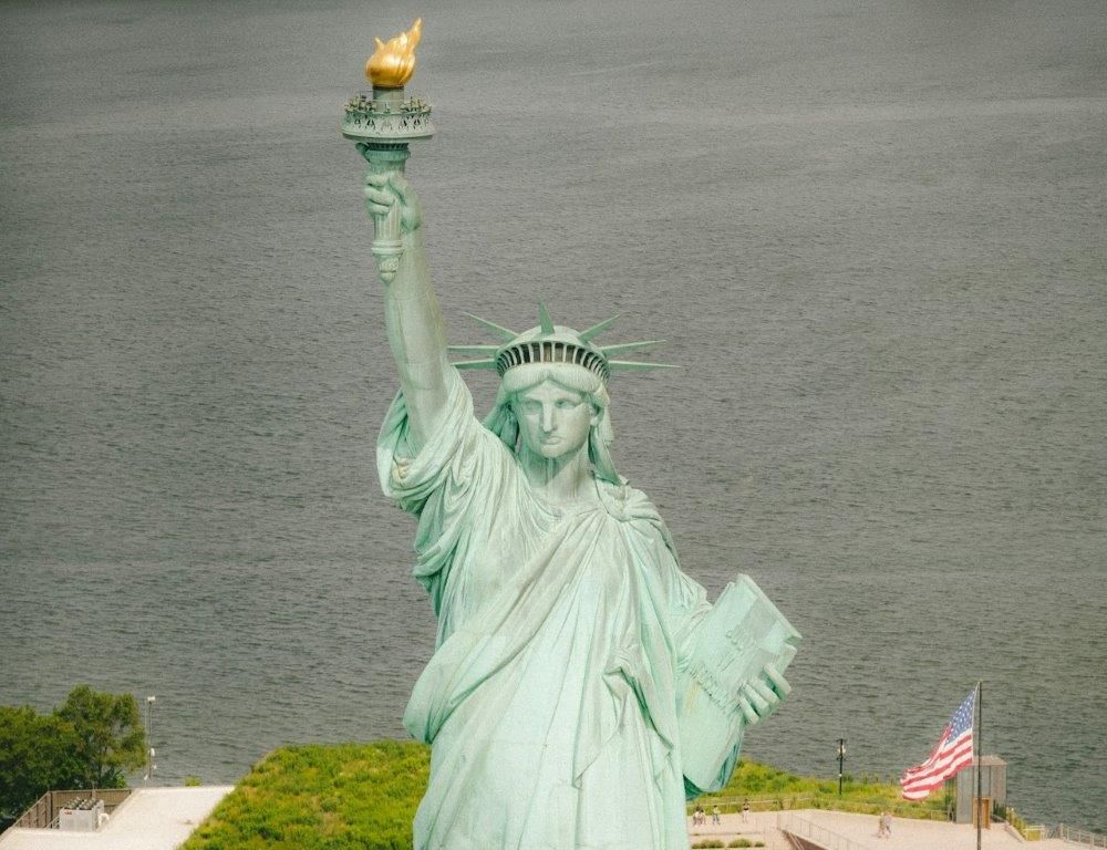 ¿Qué pases turísticos de Nueva York incluyen la Estatua de la Libertad?